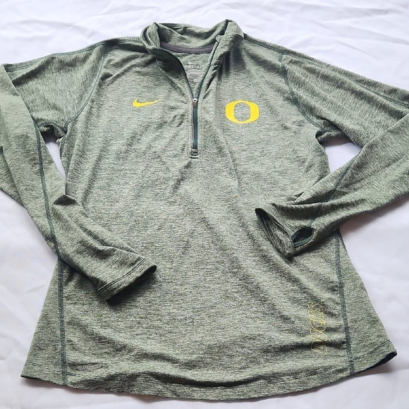 Nike Oregon Ducks Green Quarter-Zip Pullover - Picture 1 of 4